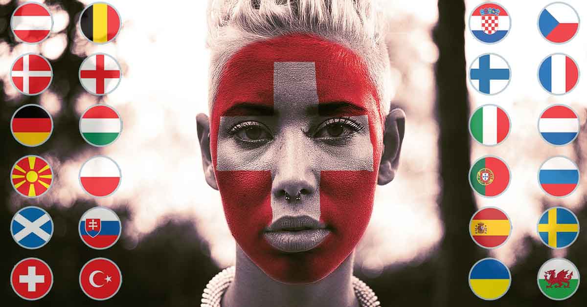 Ein weiblicher Fussball Fan. Sie hat die Fahne der Schweiz auf ihr Gesicht gezeichnet.